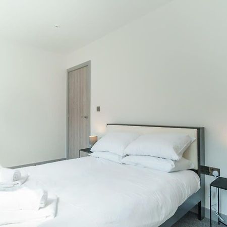 Modern 1 Bedroom Apartment In Preston Centre Exterior foto